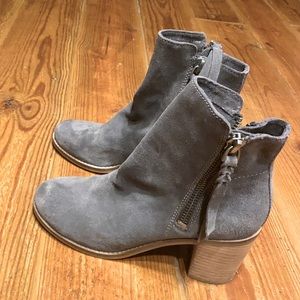 Size 8.5 Dolce Vita gray ankle high boots